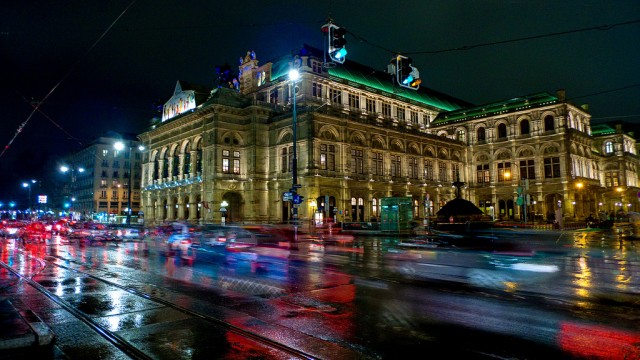 Excursion trip across evening Vienna