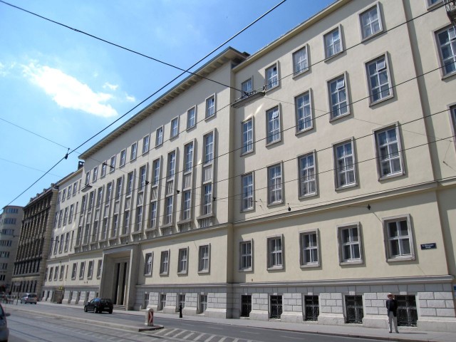 The Vienna honey institute - history, names, merits
